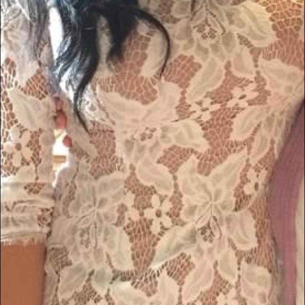 Adrianna Papell Lace Cocktail fitted dress!!